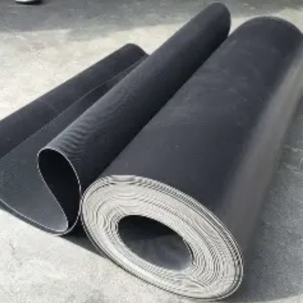 Black-hdpe-geomembrane-rolls-waterproof-liner-for-landfill-aquaculture-projects